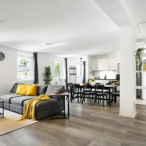 Great In Central Apartment