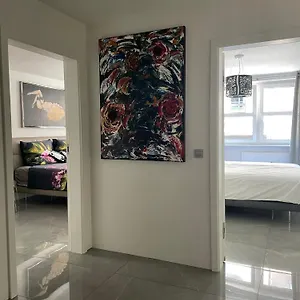 Luxurious 2 Bedroom Old , München Deutschland